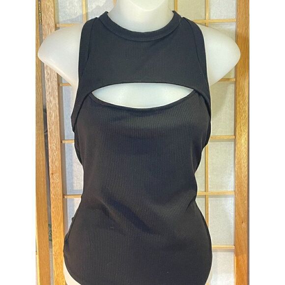 Lulus Tops - Lulu's Lg Cutout Bodysuit 